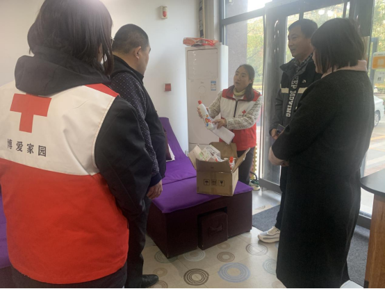 云龙区汉风街道红十字会开展冬日送暖、守护健康走访活动291.png